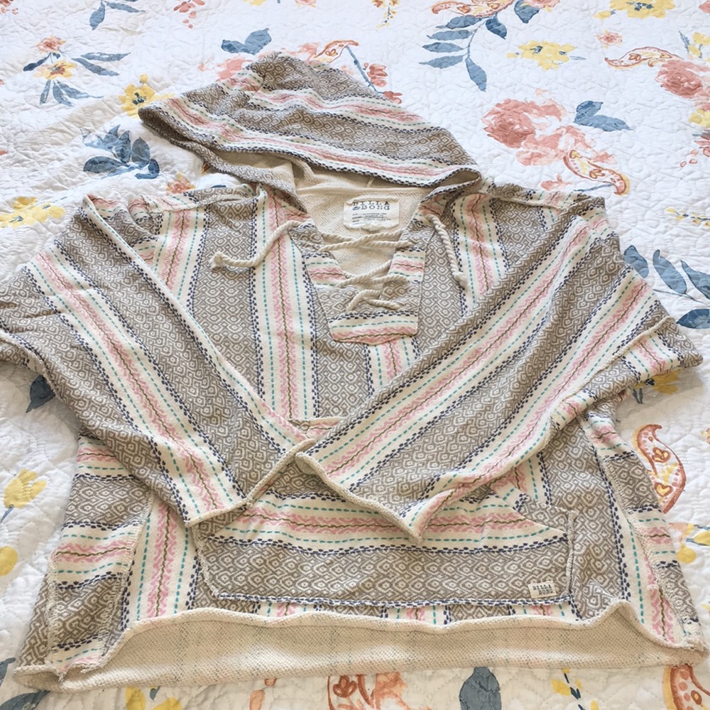 Billabong pullover, size Large